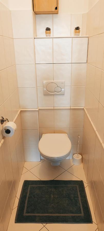 Danube Riverside Apartment With Quite Workplace Bratislava Luaran gambar